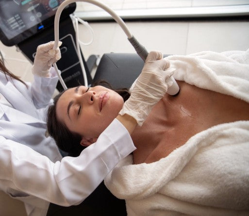 Agende Avaliação gratuita para Ultrassom Microfocado HERUS COLO| Estetica CM
